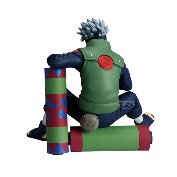 Naruto: 72 Series PVC Statue: Kakashi Hatake (Reading Version) (BANPRESTO)