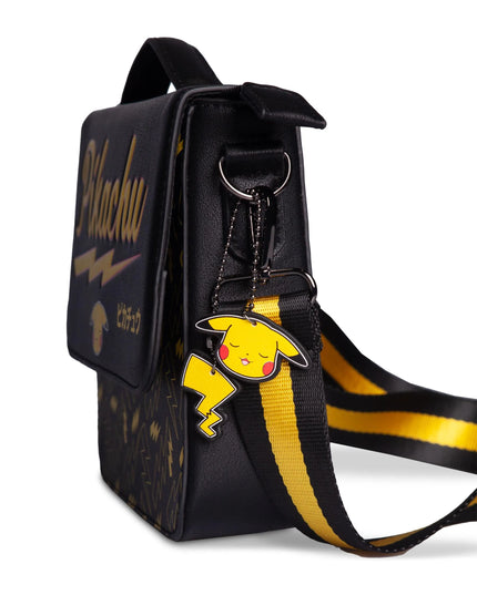 Pokémon - Pikachu Medium Shoulderbag with Pikachu Keychain