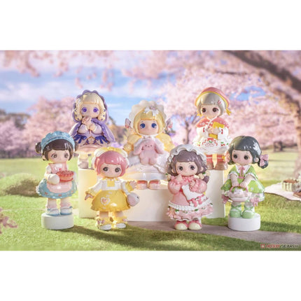 Collection image for: All Figures & Statues