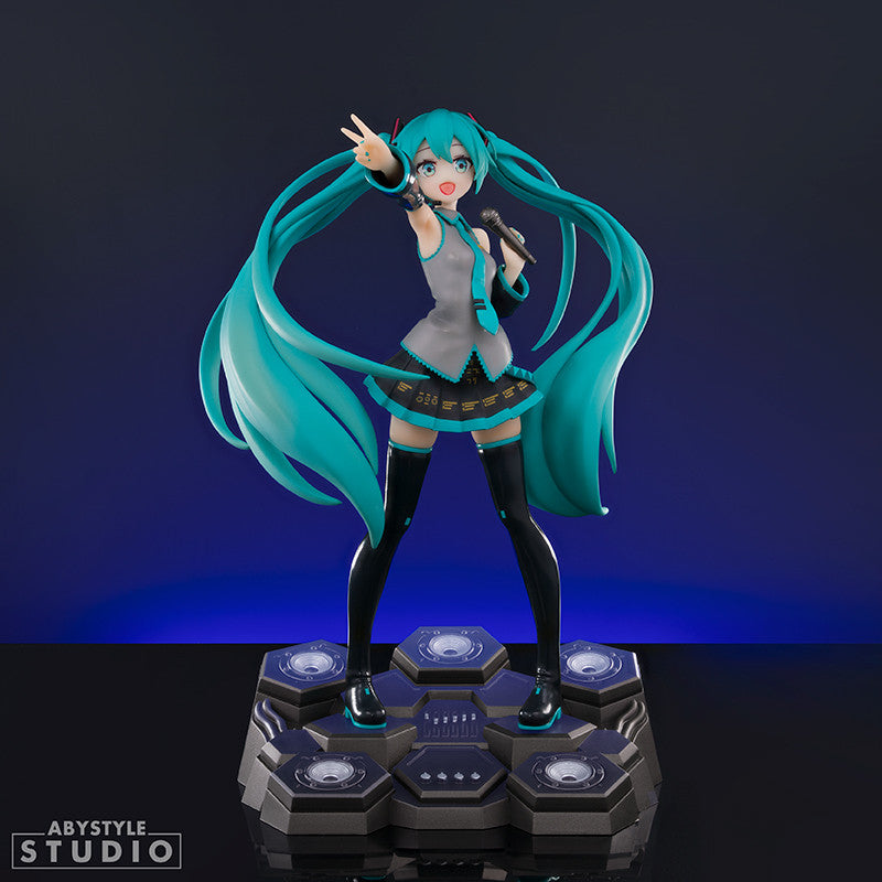 Hatsune Miku Classic Idol Figure 18cm (ABYSTYLE)