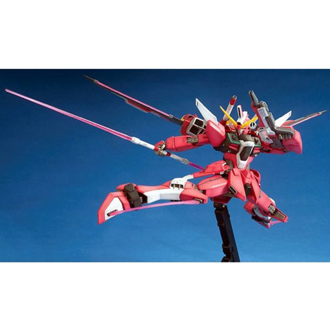 1/100 MG Seed - Infinite Justice Gundam - Gundam Model Kit (BANDAI)