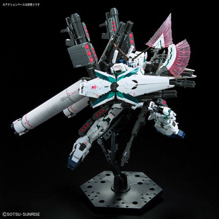 1/144 RG - Gundam Unicorn Full Armour - Gundam Model Kit (Bandai)