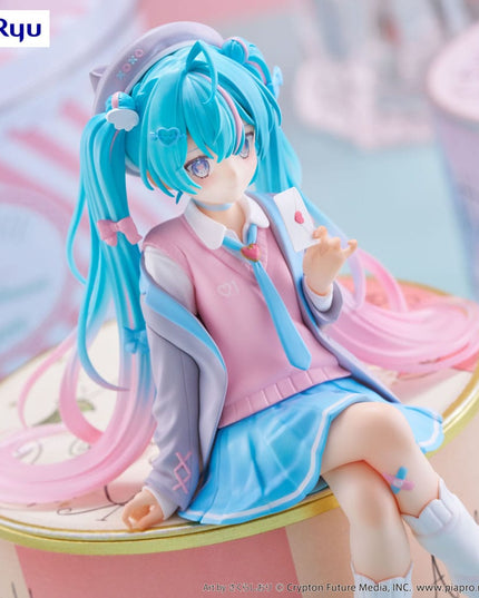 Hatsune Miku - Love Blazer Noodle Stopper PVC Statue 13 cm (FURYU)