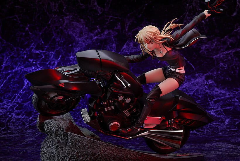 Fate/Grand Order - Saber/Altria Pendragon (Alter) & Cuirassier Noir PVC Statue 1/8 27 cm (GOOD SMILE COMPANY)