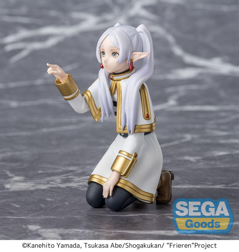 Frieren: Beyond Journey's End - Frieren Poking Something PM Perching PVC Statue 10 cm (SEGA)