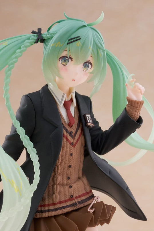 Hatsune Miku - Hatsune Miku Fashion Preppy Ver. PVC Statue 18 cm (TAITO)