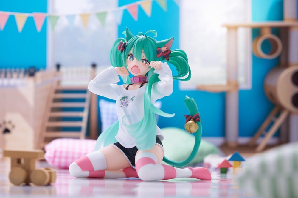 Hatsune Miku - Hatsune Miku Cat Ear T-Shirt Ver. PVC Statue Desktop Cute Figure 13 cm (TAITO)