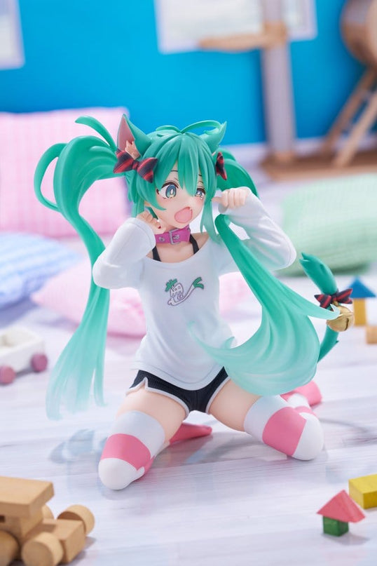 Hatsune Miku - Hatsune Miku Cat Ear T-Shirt Ver. PVC Statue Desktop Cute Figure 13 cm (TAITO)