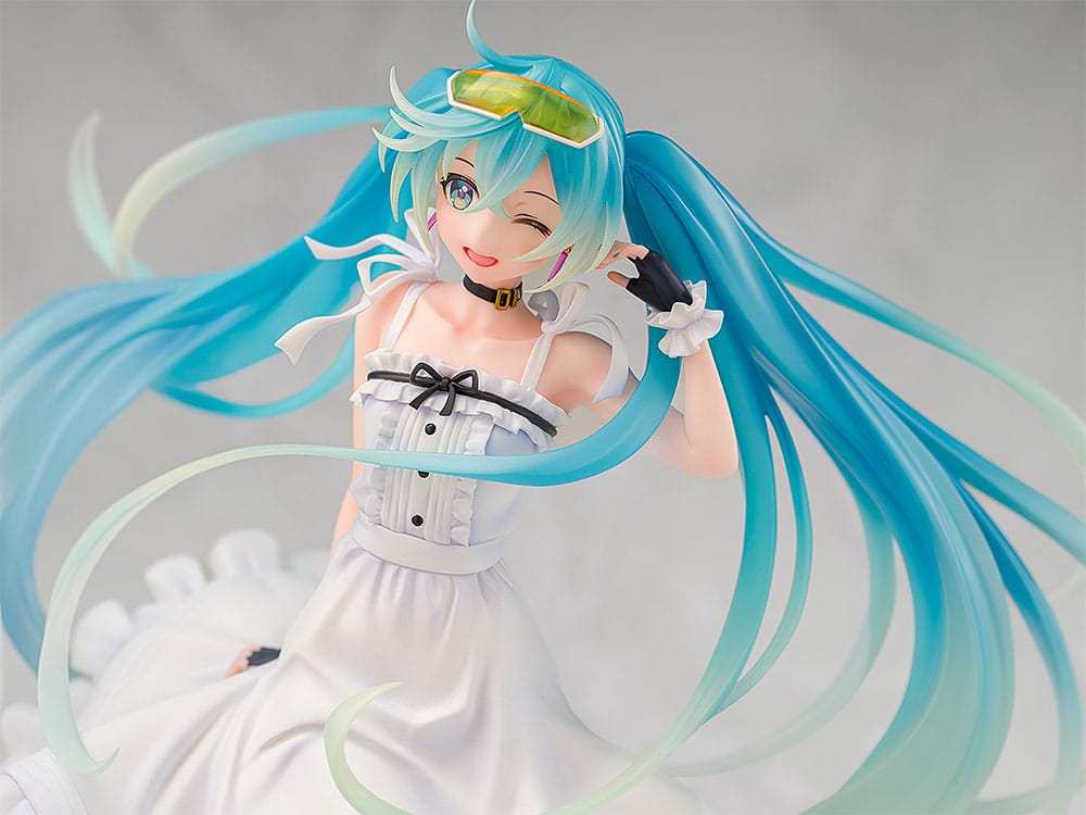 Hatsune Miku - GT Project Original Vacation Style Ver. PVC Statue 1/7 24 cm (WOW) PREORDER NOV